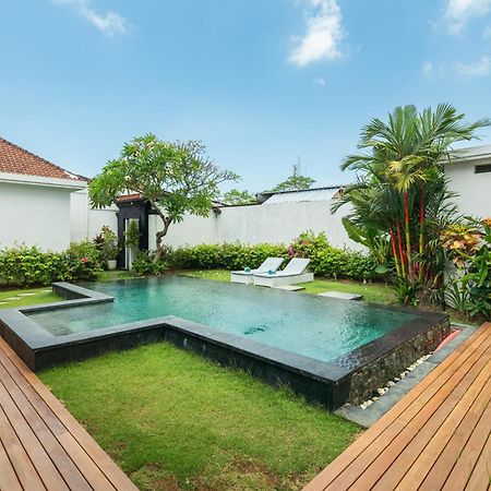 Modern 3 Bedrooms Villa Beach Walking Distance Seminyak  Exterior photo