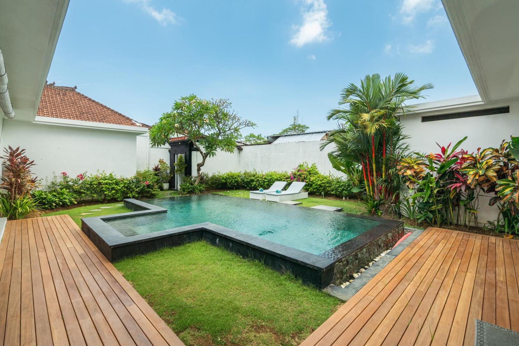 Modern 3 Bedrooms Villa Beach Walking Distance Seminyak  Exterior photo